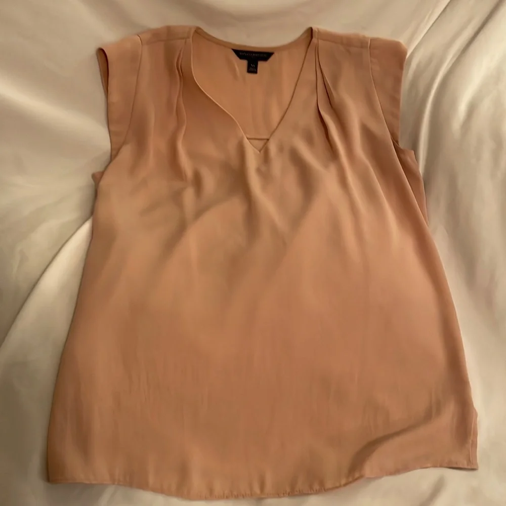 Banana Republic capped sleeve top - Picture 1 of 5